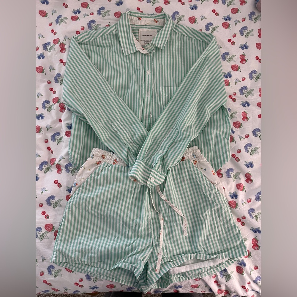 American Eagle button-up top and shorts